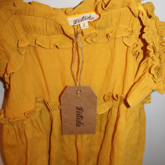 NWT Yellow/Gold Ruffled top - Picture 5 of 5